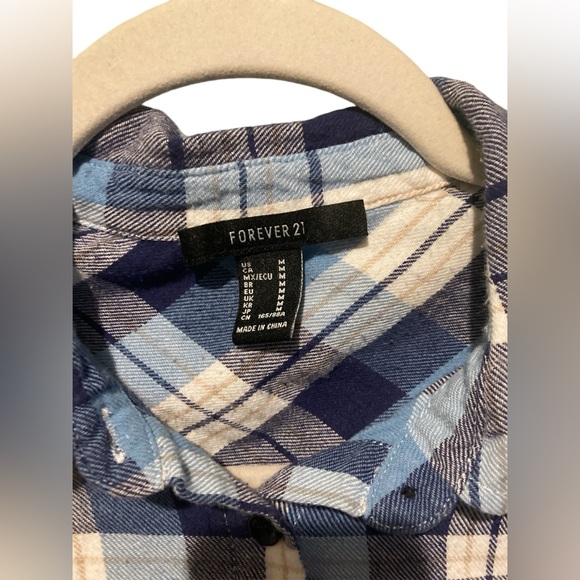 Forever 21 cropped flannel top size MEDIUM - Picture 3 of 6
